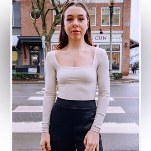 Second Skin  Cream Square Neck Top ladies size large